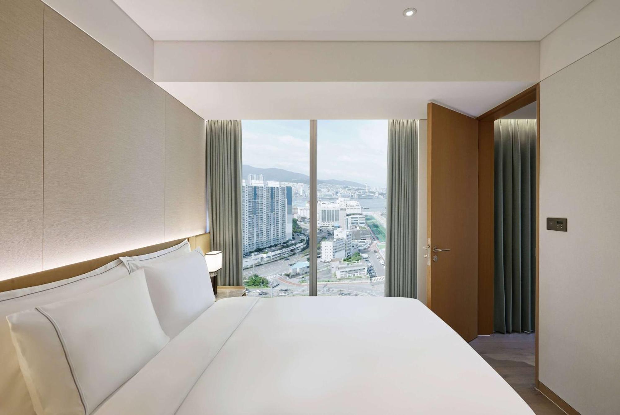 Wyndham Grand Busan Exterior foto